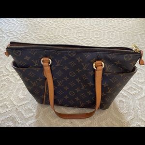Louis Vuitton Monogram Totally PM